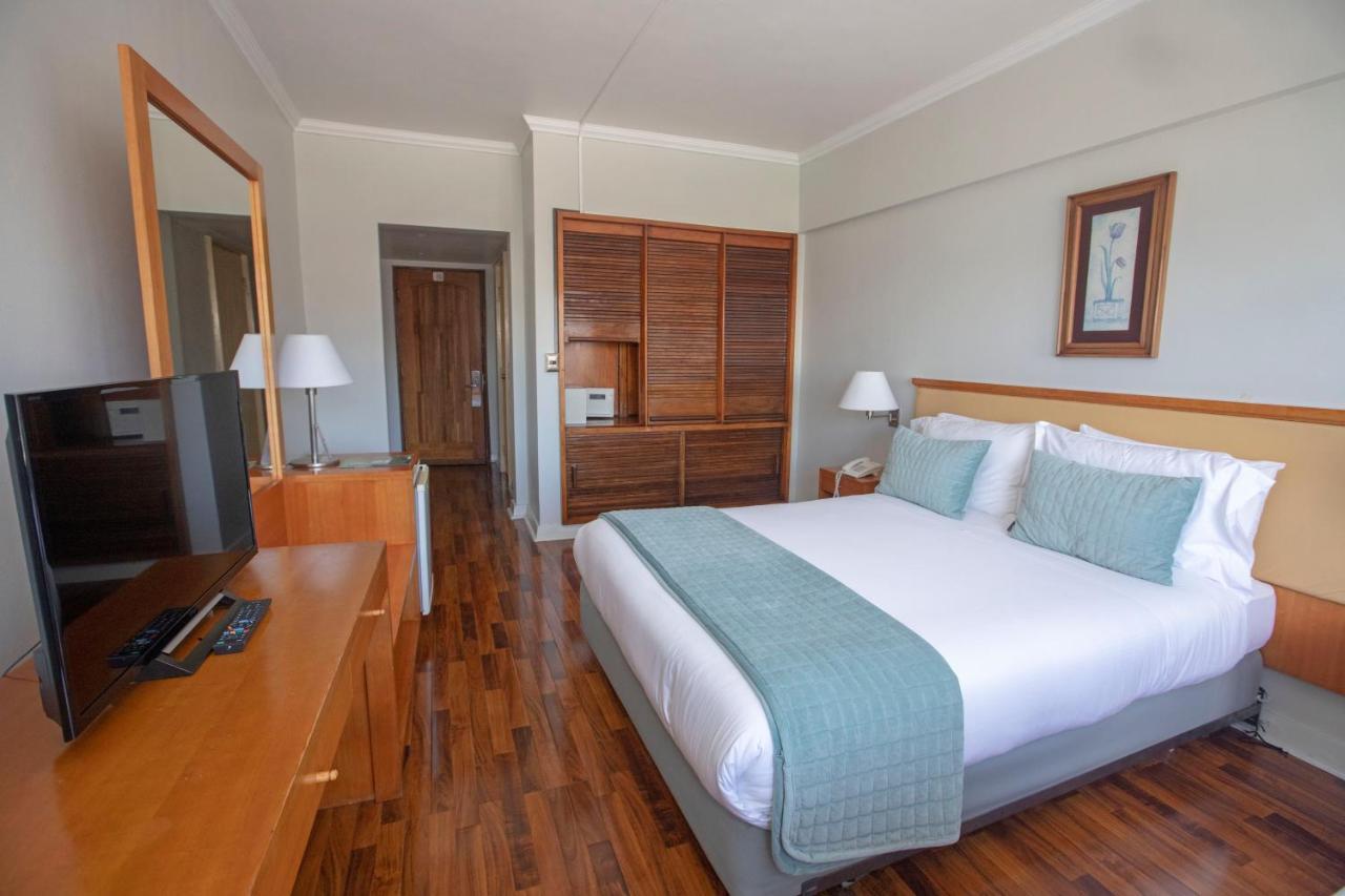 Gran Hotel Vicente Costanera Пуэрто-Монт Экстерьер фото